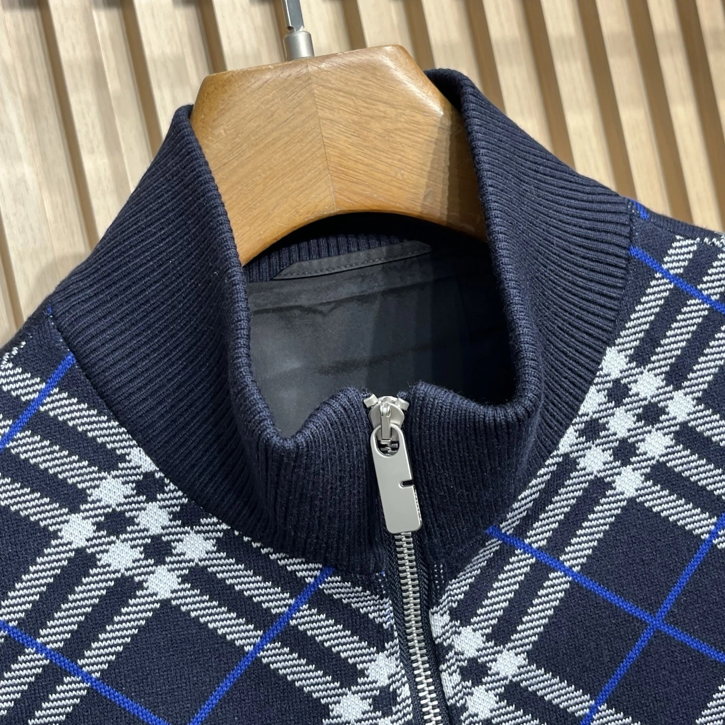 wg.luxury-- 2ur25rry wool item: E-F443J1816H